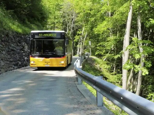 priorite-sur-routes-postales-de-montagne